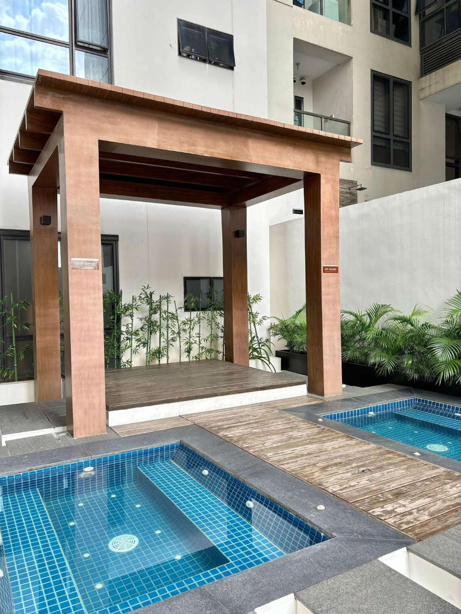 Greenbelt Hamilton Tower 1 Legazpi Makati City Buitenkant foto