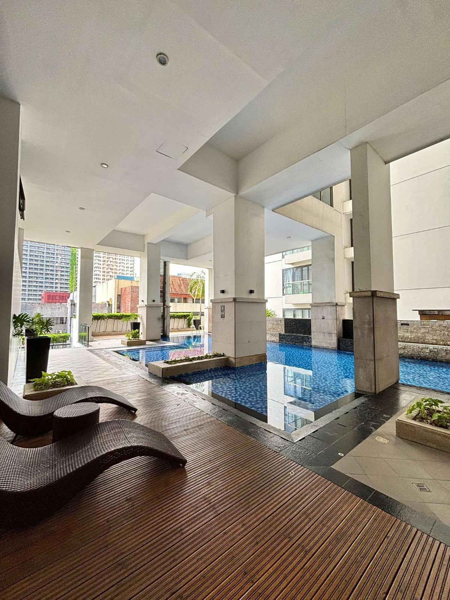 Greenbelt Hamilton Tower 1 Legazpi Makati City Buitenkant foto
